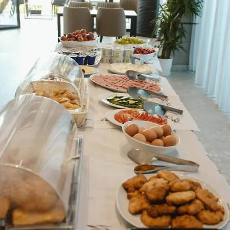 Han/Misafirhane Happy Dıraç